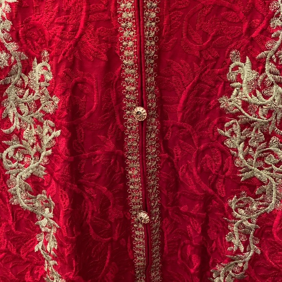 Red embroidered indian bollywood top kurti set - Picture 4 of 4